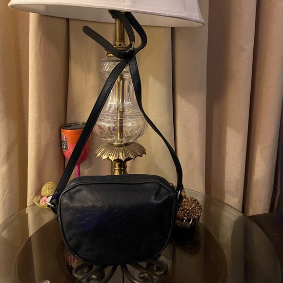 Authentic Fendi, please check all picture of condition - Picture 4 of 17